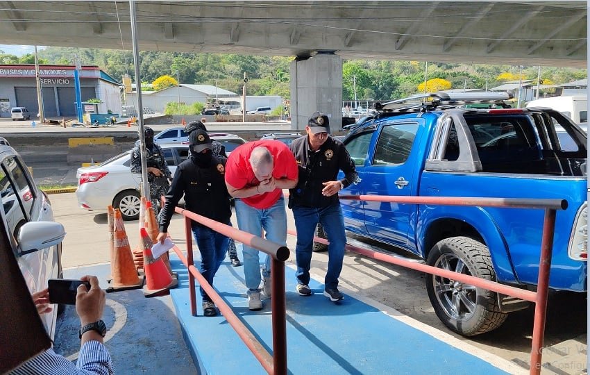 Julio Anel Bayo Solís, de 43 años, es la primera persona detenida tras la desaparición de Dayra Caicedo, cuando llegaba a su casa en Vista Alegre, distrito de Arraiján.